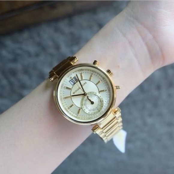 New Michael Kors Women’s Sawyer Gold Tone  Watch $275